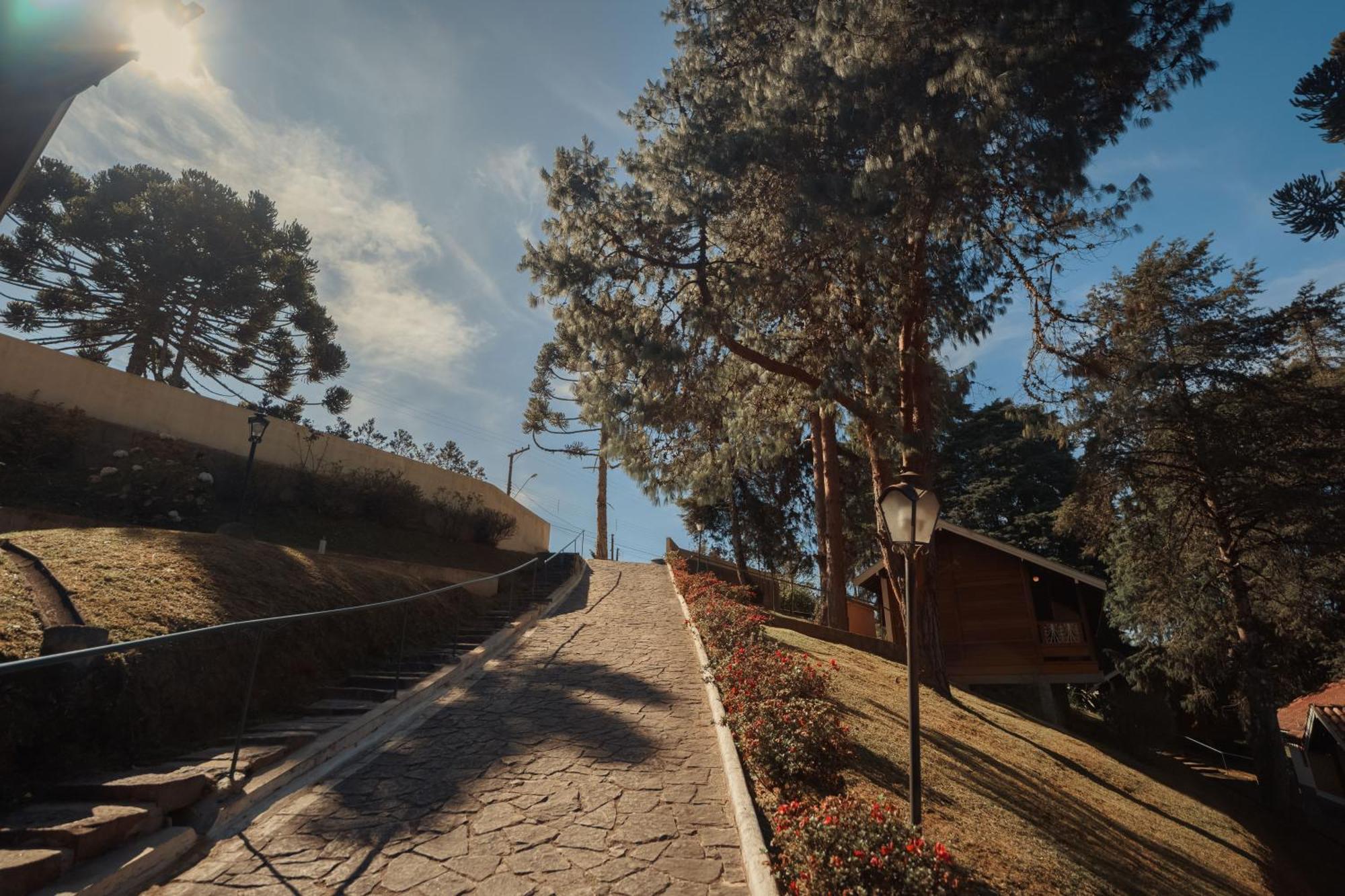 Campos do Jordão Pousada Dos Quatis מראה חיצוני תמונה